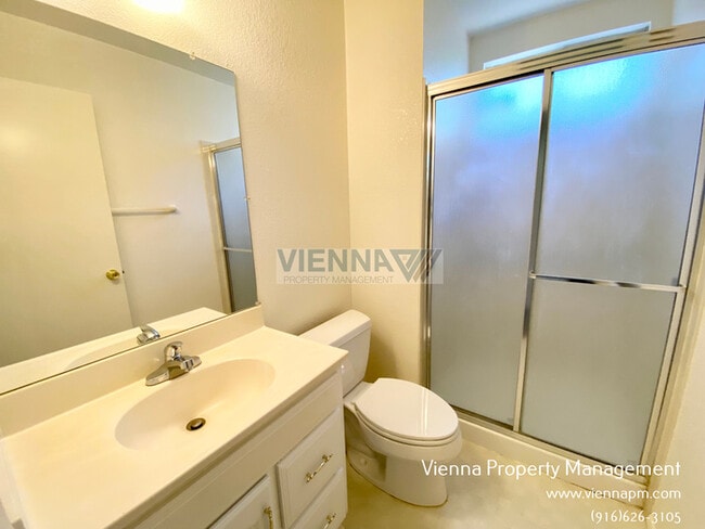 Building Photo - 3309 Huntsman Dr