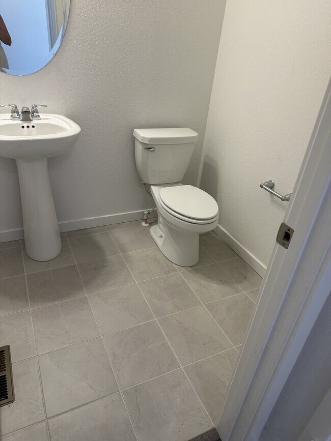 Building Photo - Brand New Beautiful Home in Mead!!!!