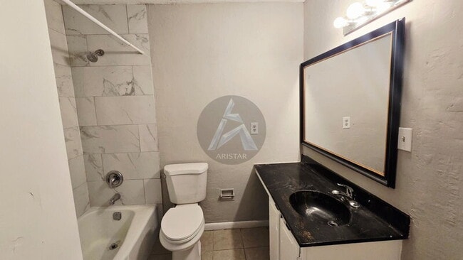 Building Photo - 2646 Briarwood Dr SE