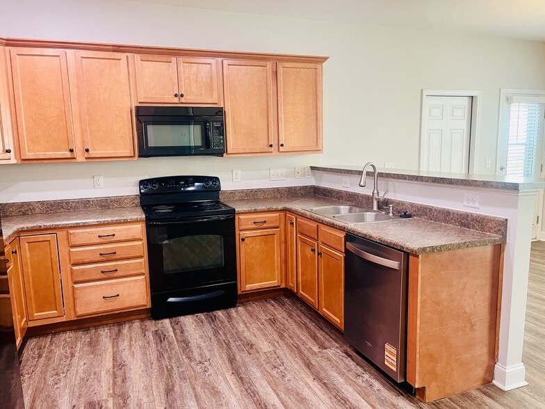 Building Photo - 1105 Circandian Ct