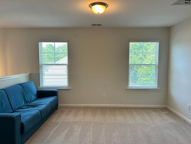 Building Photo - 309 Lanyard Ln