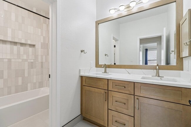 Building Photo - 12604 Tierra Grande Trail