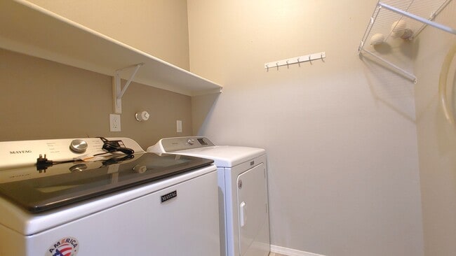 Building Photo - Lovely Rio Rancho Home! 4 Bedroom, 2 bath!
