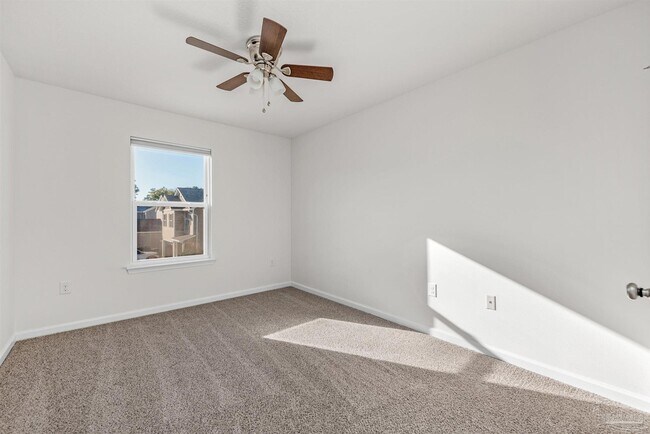 Building Photo - 5864 Magnolia Bend Blvd