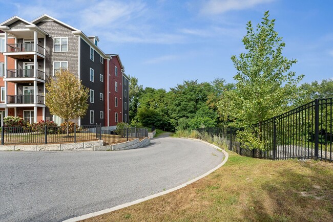 Building Photo - 243 Bayberry Cir