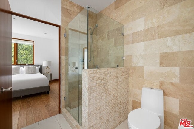 Building Photo - 2437 Apollo Dr