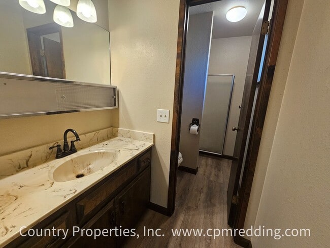 Building Photo - House with Huge Shop in the Heart of Redding Available Now!