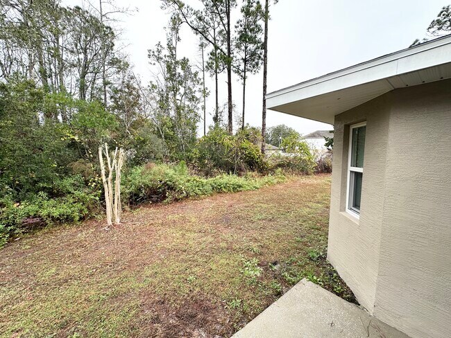 Building Photo - 12 Robin Pl