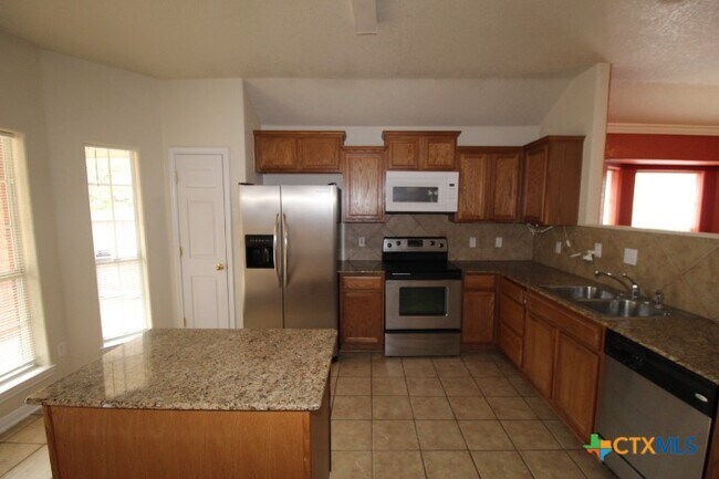Primary Photo - 2112 Flagstaff Dr