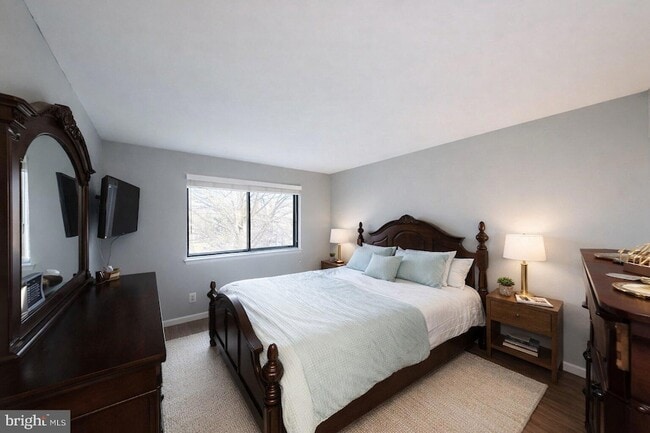 Building Photo - 18428 Point Seneca Pl