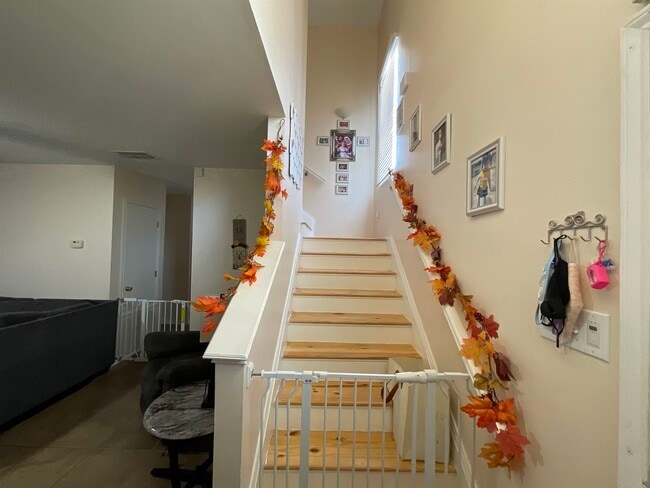 Building Photo - 915 Rutledge Dr