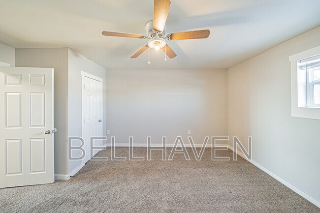 Building Photo - 134 W Main St