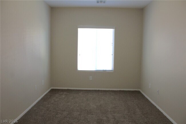 Building Photo - 2212 Sawtooth Mountain Dr
