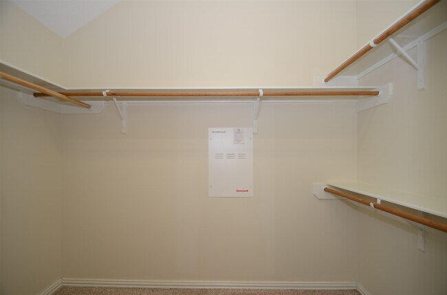 Building Photo - 23207 Dewflower Dr