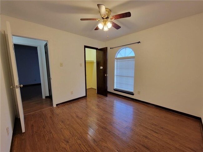 Building Photo - 8860 Dawes Point Dr