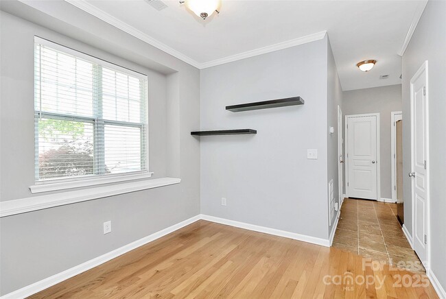 Building Photo - 1340 Hammond Dr