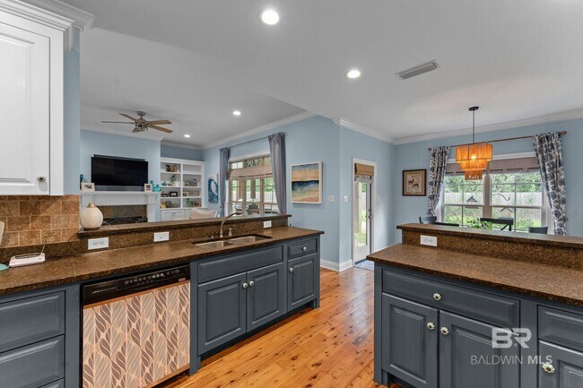 Building Photo - 25911 Tealwood Dr