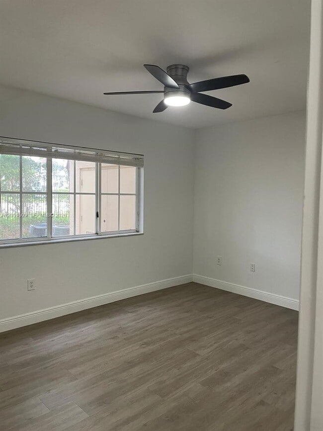 Building Photo - 2500 Centergate Dr