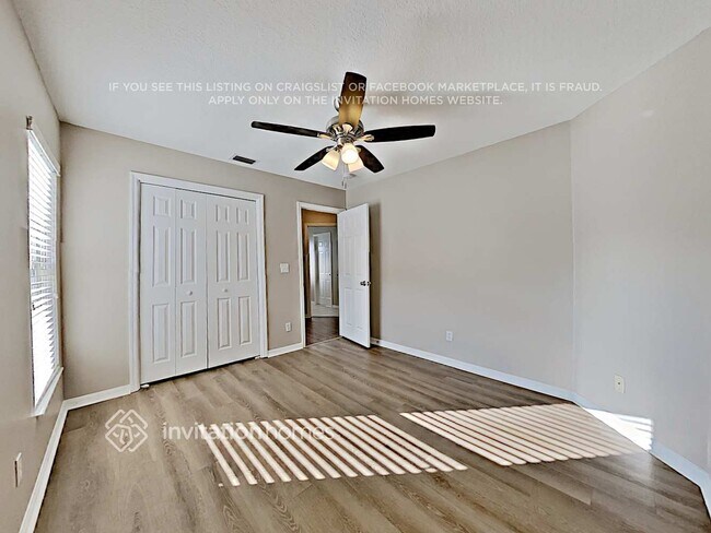 Building Photo - 2628 Brookville Dr
