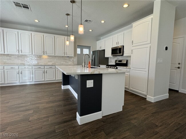 Building Photo - 2385 Quintet Ave