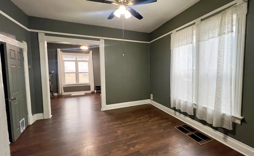 Building Photo - 523 Tracy Ave