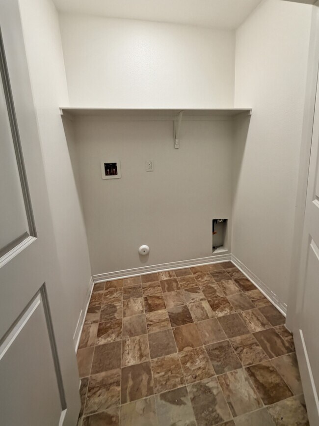 Building Photo - 15119 Horizon St