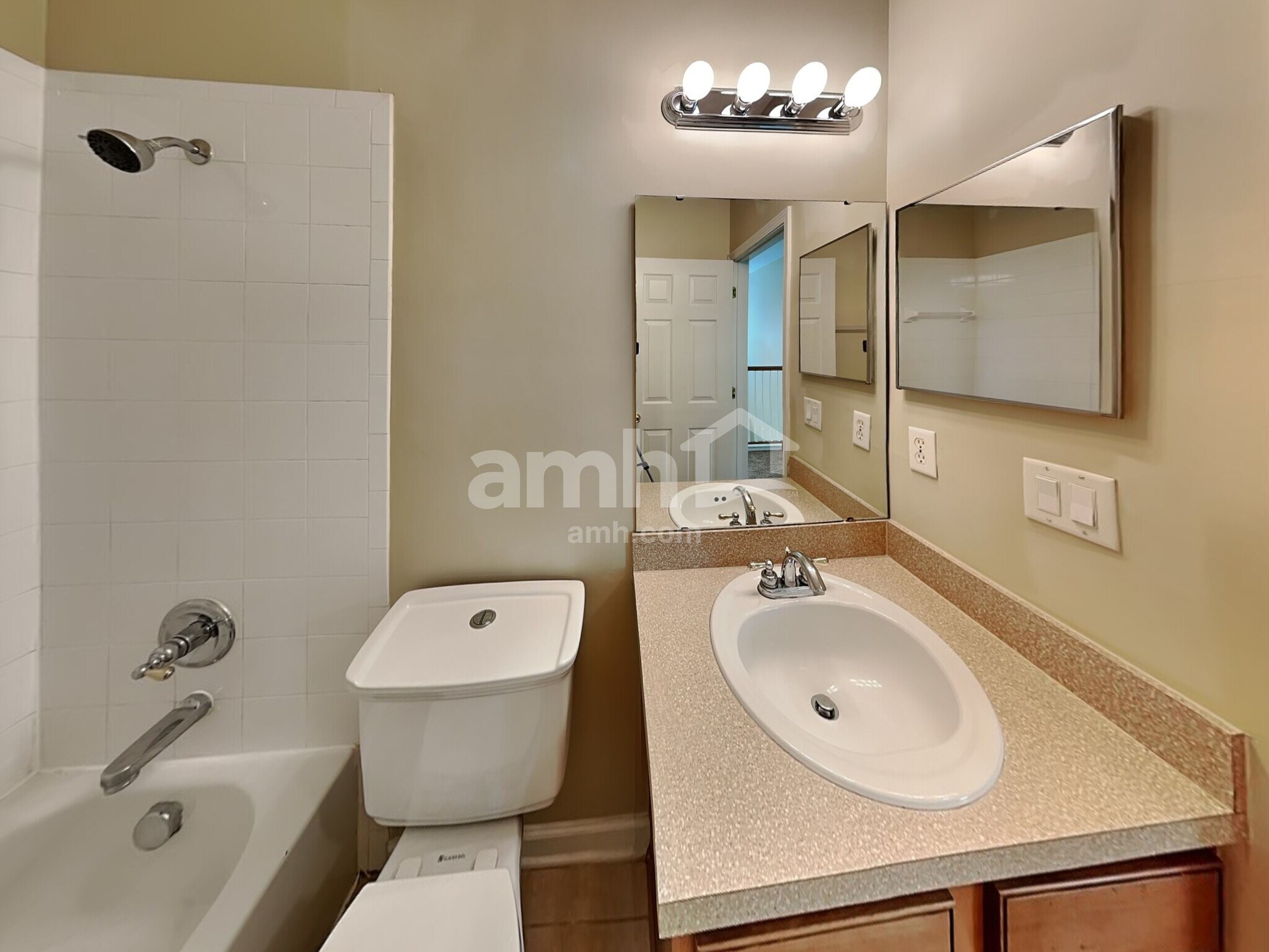 Building Photo - 625 S Tree Garden Dr