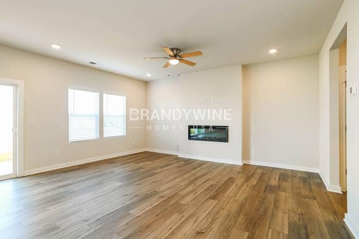 Building Photo - 2416 Appalachian Trl Dr