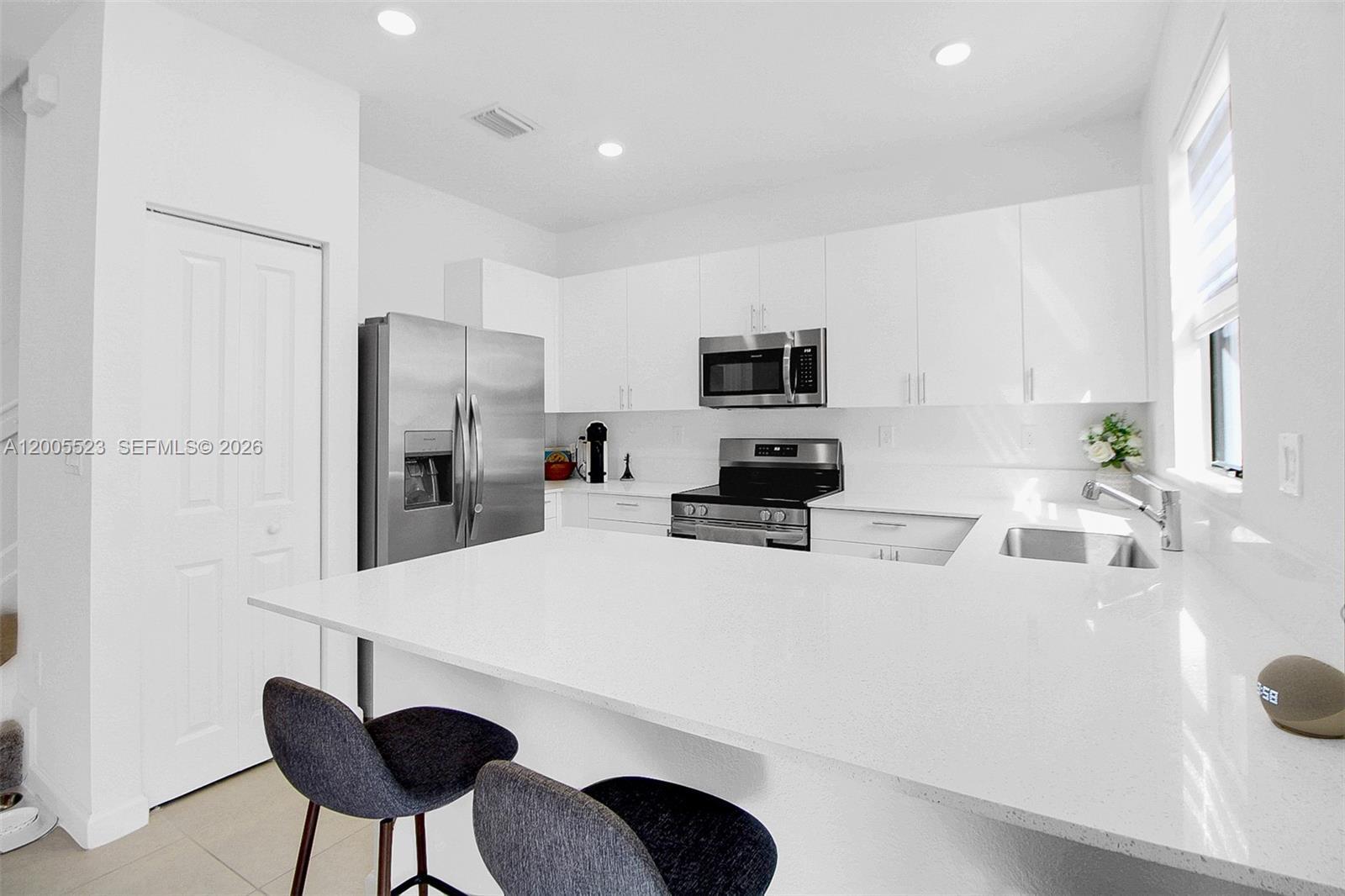 Building Photo - 12866 SW 232nd Ln