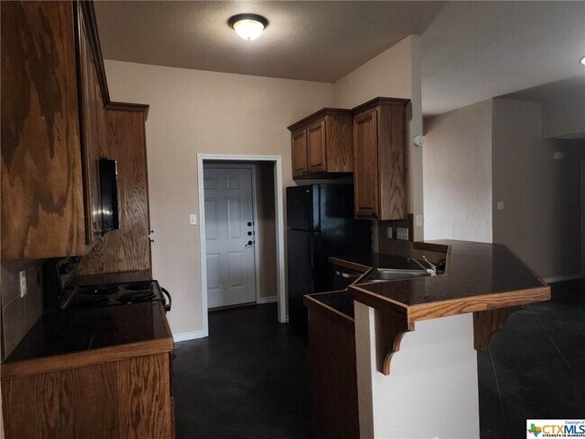 Building Photo - 501 Straws Mill Rd