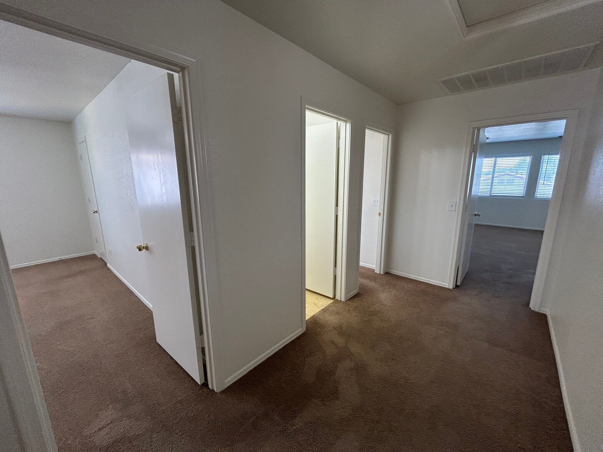 Building Photo - 7399 W Solano Dr S
