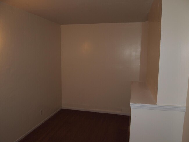 Building Photo - 41 S Manning St