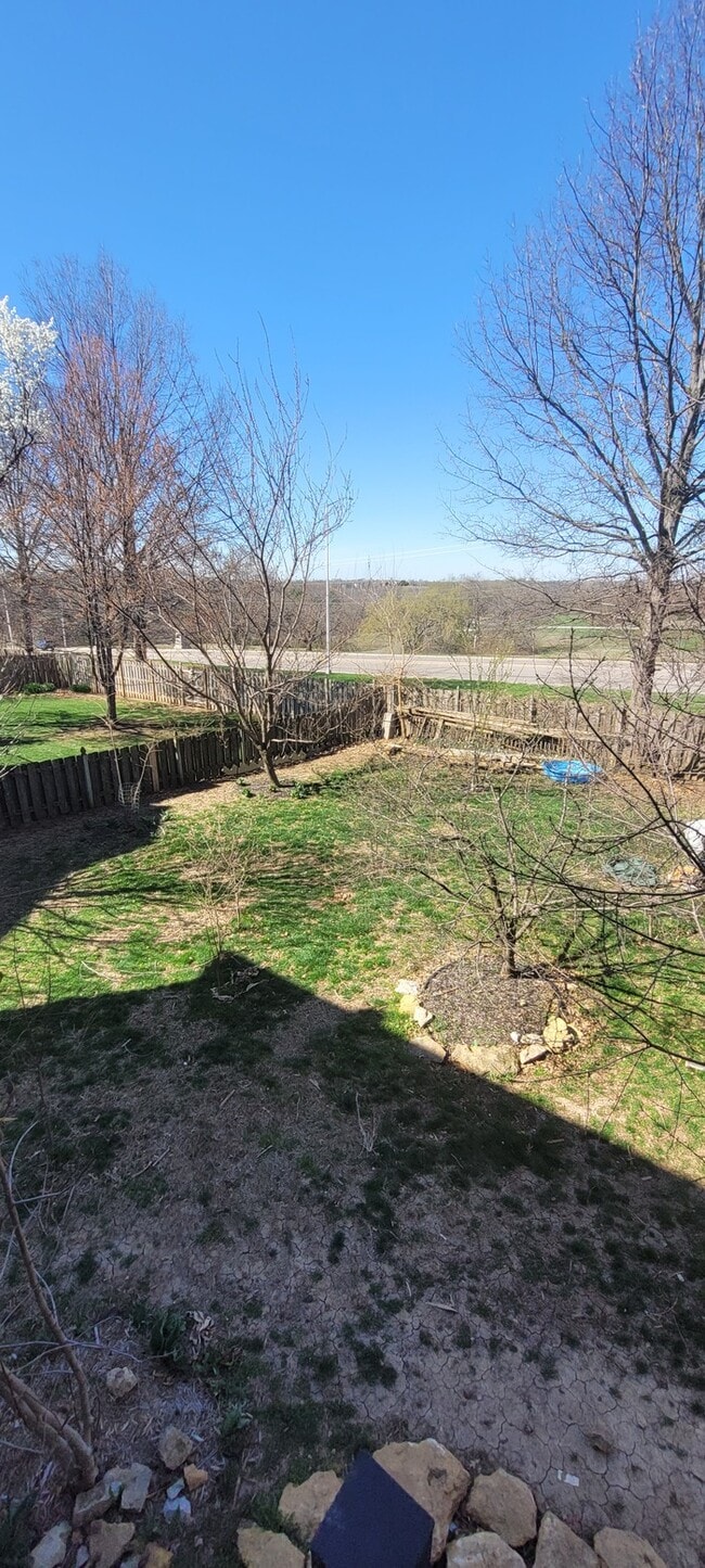 Building Photo - Fruitfully ready for your move in!