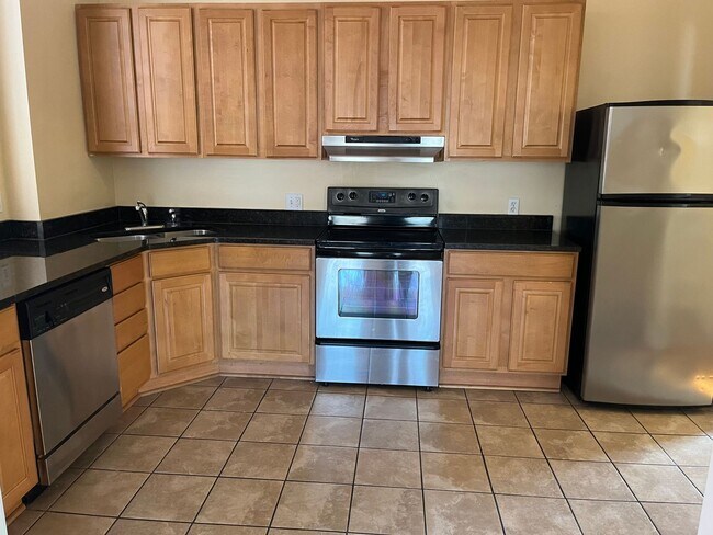 Building Photo - 4188LC Manchester Ave