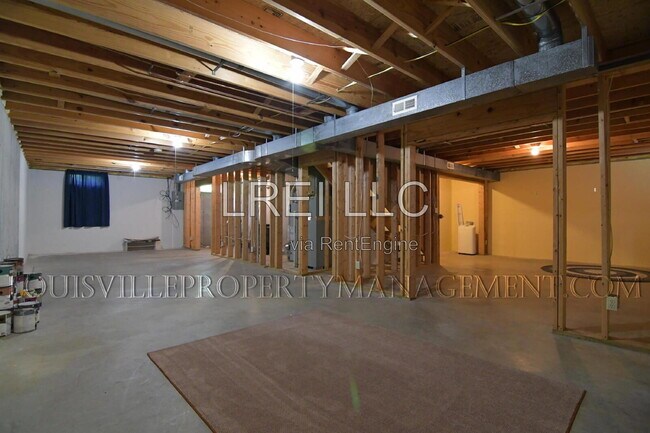 Building Photo - 4625 Oak Pointe Dr