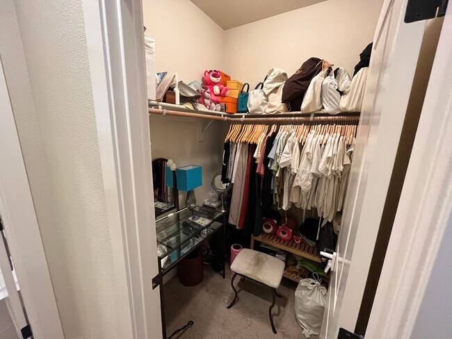 Building Photo - Beautiful Beaverton 3 Bedroom 2.5 Bathroom ~ Home In River Terrace w/ Level 2 EV Charger in Garage!