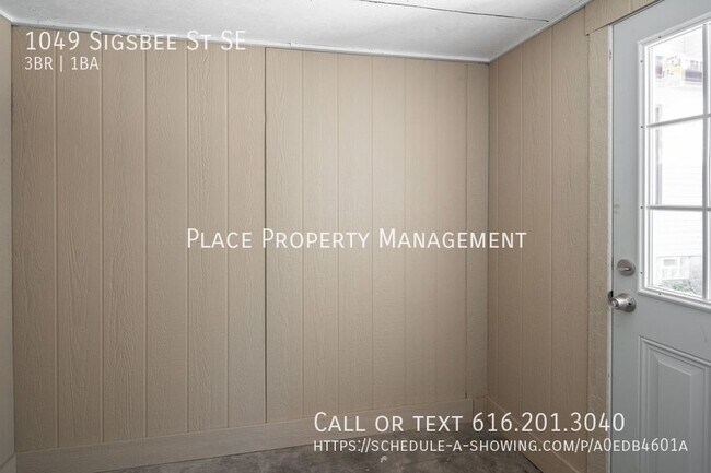 Building Photo - 1049 Sigsbee SE - Gorgeous 3 bedroom house!
