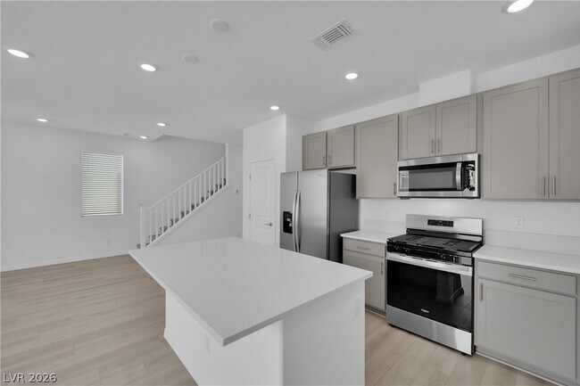 Building Photo - 5916 Obsidian Sky Ave