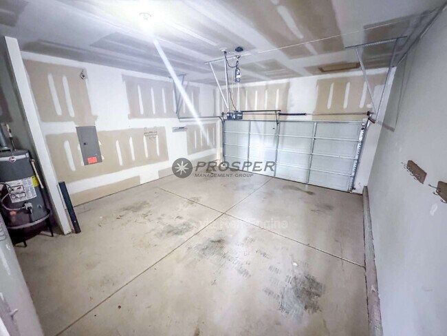 Building Photo - 4 Bellflower Ct