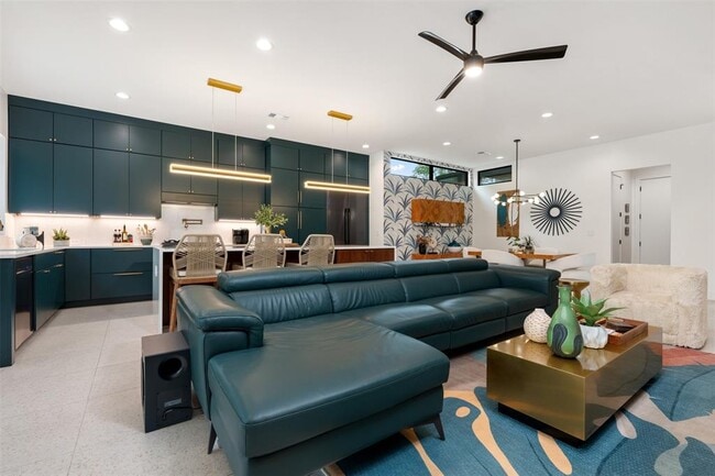 Building Photo - 73 Julius St