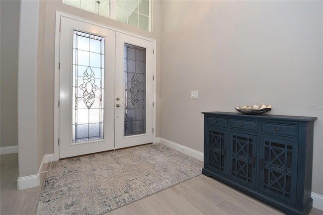 Building Photo - 13 Elder Dr