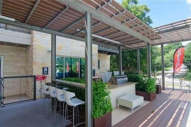 Building Photo - 1900 Barton Springs Rd
