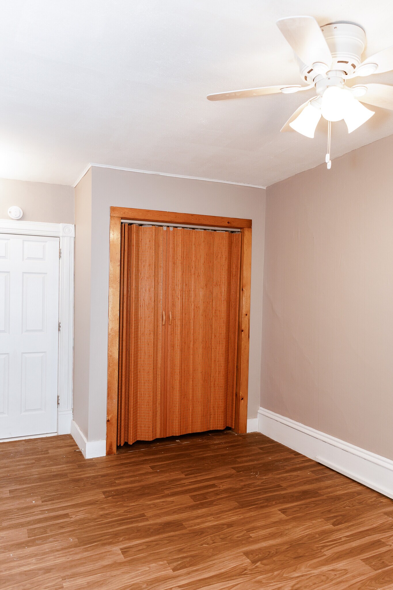 Building Photo - 327 S Adams St