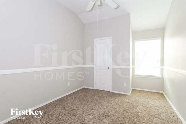 Building Photo - 5202 McGrath Dr