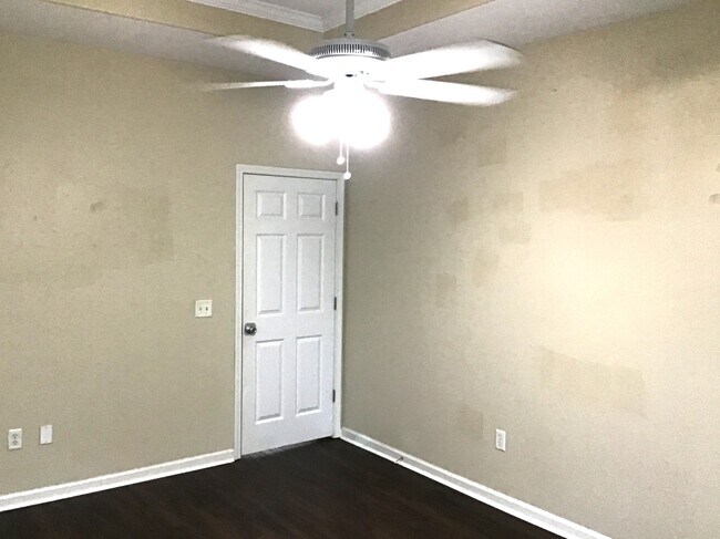 Building Photo - 30 Concordia Ct