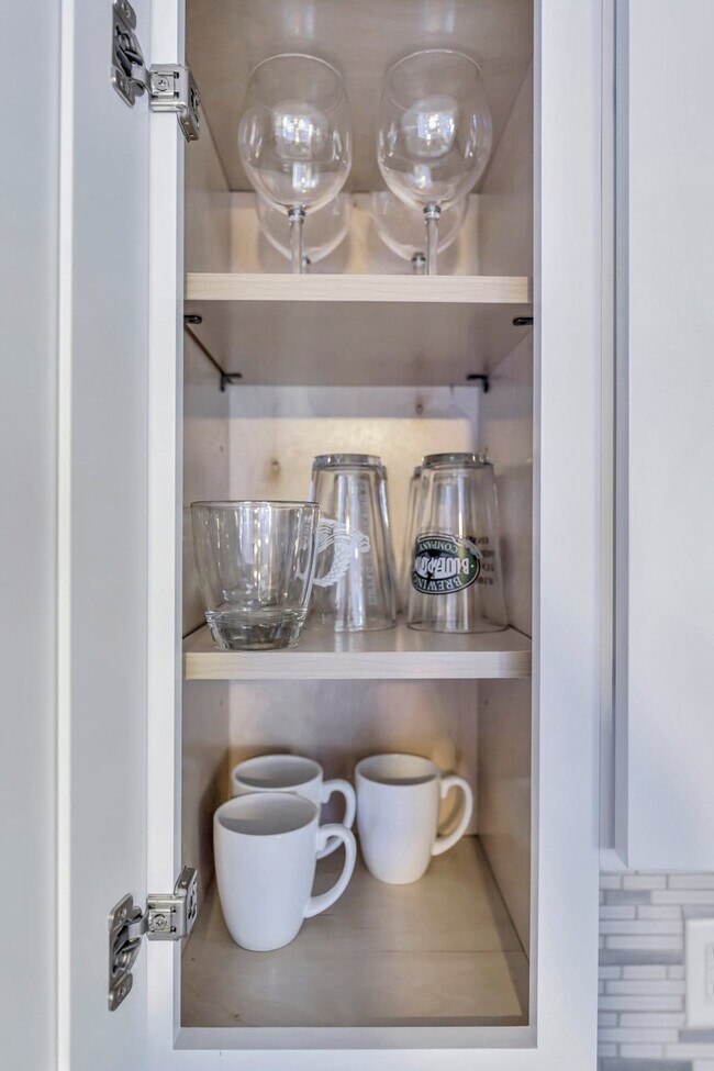 Building Photo - 3317 W St Conrad St