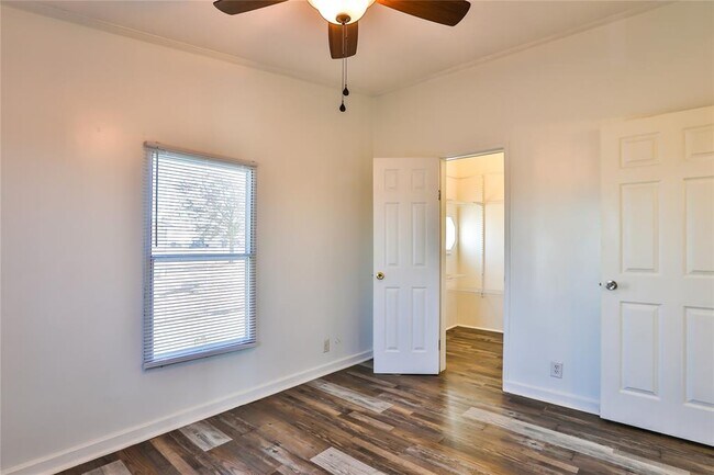 Building Photo - 172 Kid Ranch Ln