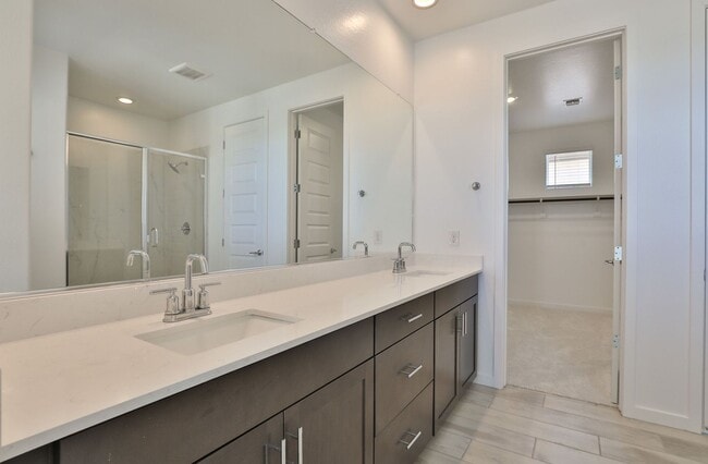 Building Photo - Brand New 4 bed/3 bath in Hawes Crossing C...