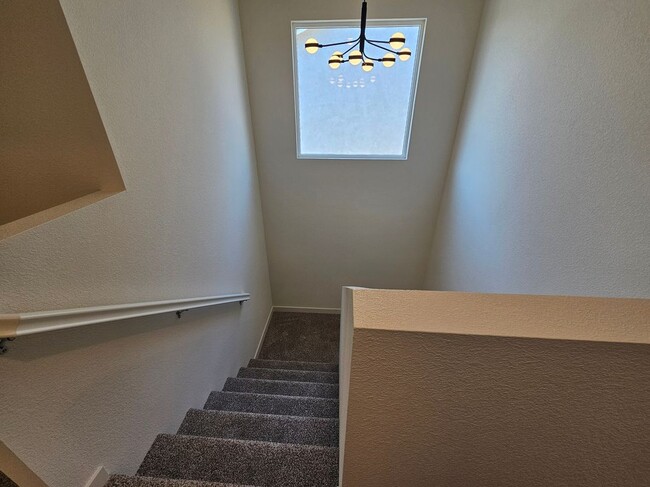 Building Photo - 8296 Whippersnapper Way