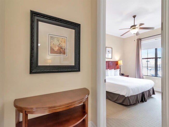 Building Photo - 13941 Clubhouse Dr